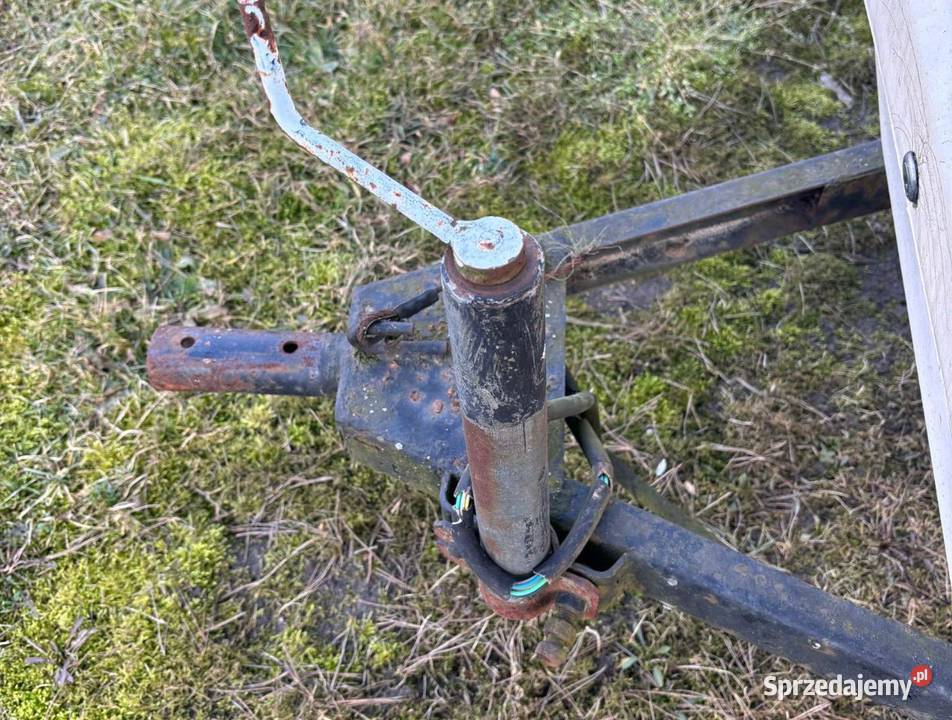 Pozostałość przyczepie Niewiadów N126