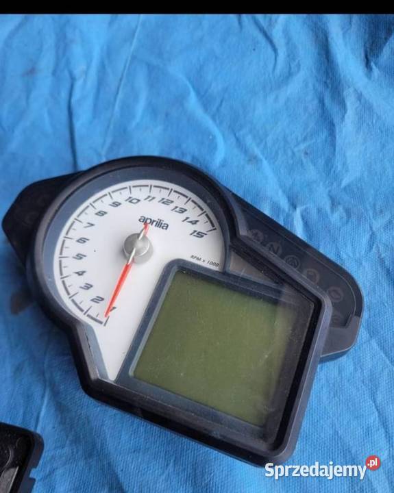 Aprilia TUONO V4 1100 16 rsv zestaw startowy Nowy Tomyśl