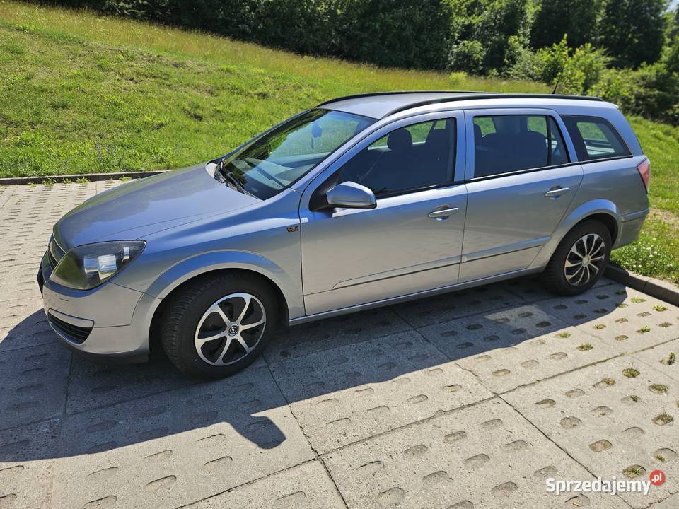 Opel Astra kombi przestronne i funkcjonalne auto Gdańsk sprzedam