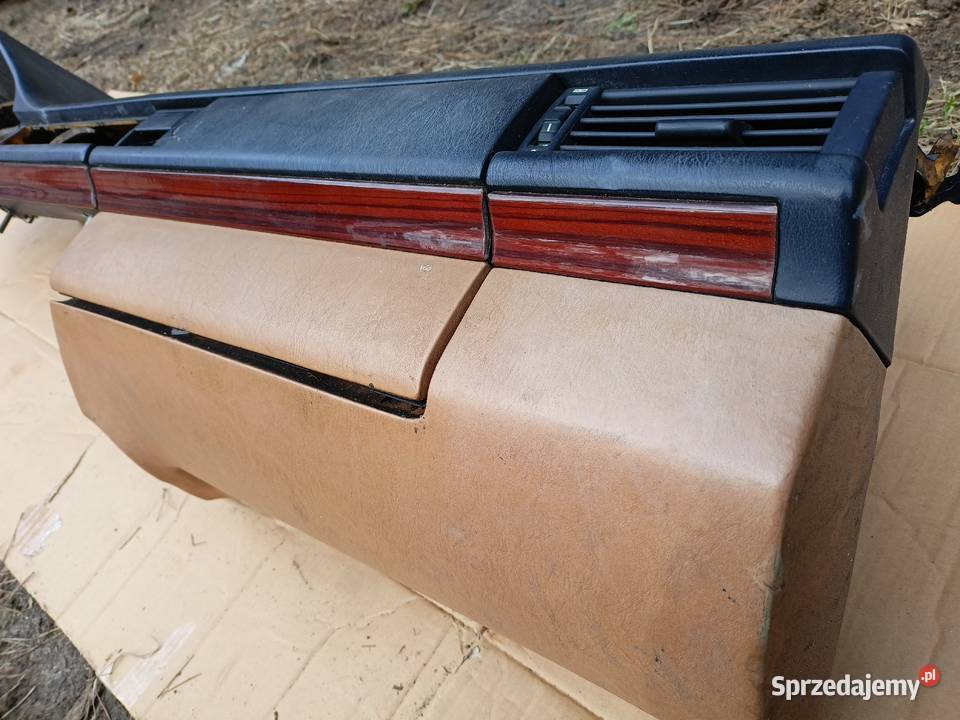 Mercedes W124 deska rozdzielcza drewno deski Wyposażenie wnętrza świętokrzyskie Skarżysko-Kamienna
