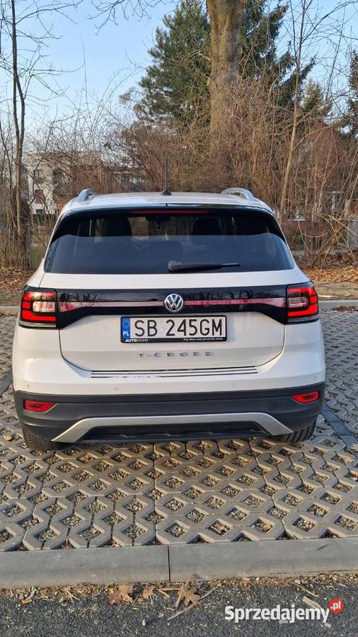 Fajny samochód VW TCross wersja specjalna 1st
