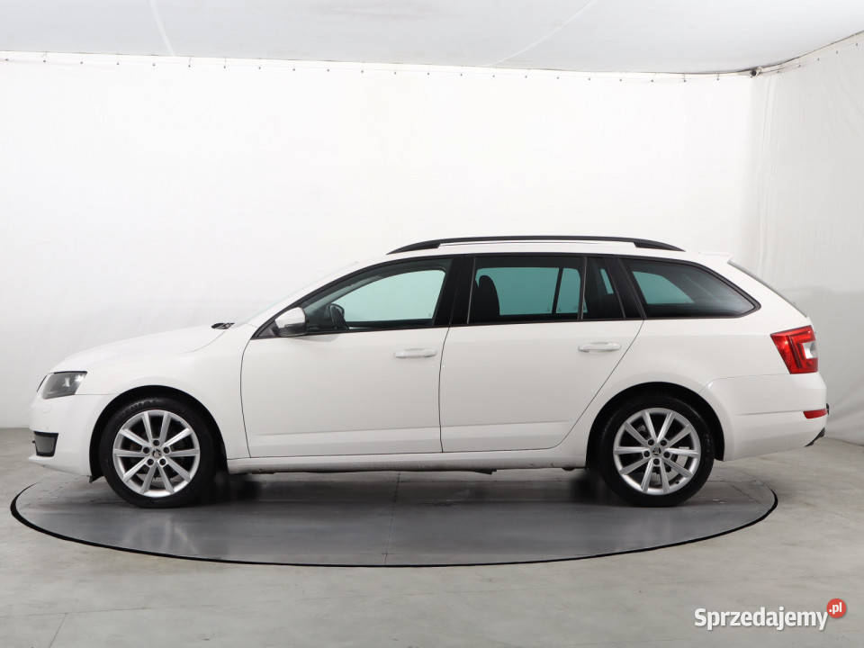 Skoda Octavia 16 TDI biały Katowice