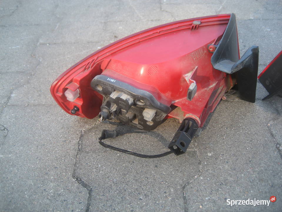 audi a4 b8 sedan 0811r lampa tył prawa lewa Rakoniewice sprzedam