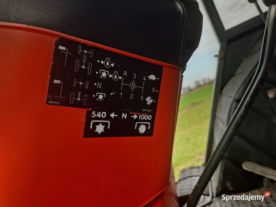 Ciągnik ZETOR 6045 60 Markusy