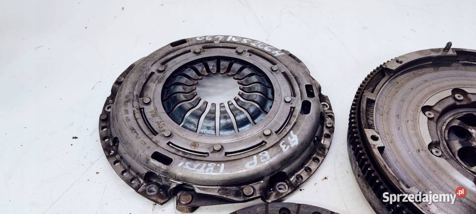 SPRZĘGŁO KOŁO DWUMAS AUDI VW 18 TFSI 06J105266H osobowe