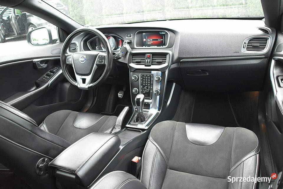 Volvo V40 20D2 120 RDesign Xenon Alcantara Led bluetooth mazowieckie Nowe Kucice