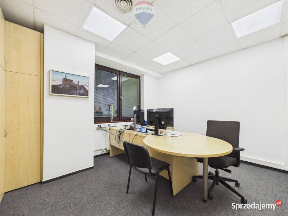 Całe piętro na wynajem przestronna przestrzeń z klatki schodowej mazowieckie Warszawa