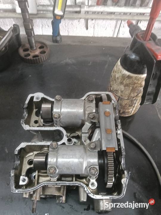 Głowica tył honda vtr 1000