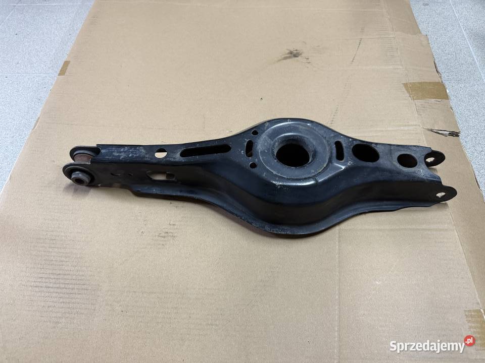 Toyota Chr 18 hybryda wahacz dolny tył oryginał Kolbuszowa Dolna