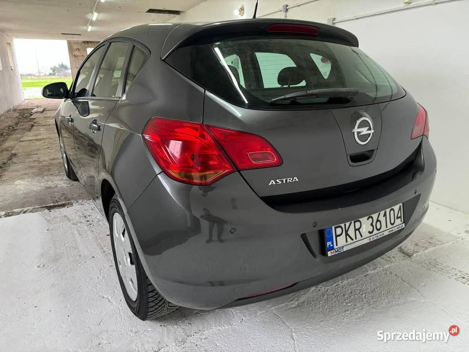 Opel Astra 2010r 14 Benzyna 168 przebieg Stan gniazdo AUX Bojanowo