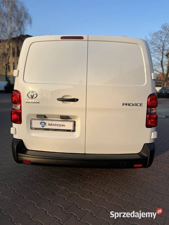 Toyota Proace XL wynajem z wykupem w kwocie 2490 2000cm3 Samochody osobowe Warszawa