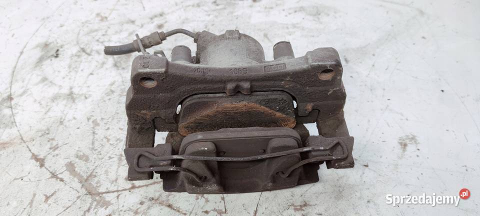 ZACISK HAMULCOWY PRAWY AUDI A4 B9 A5 8W06 0316 Przystajń