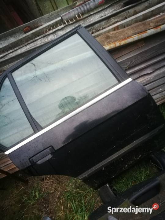 Drzwi Sedan BMW E30 prawy tyl Karoseria lubelskie Biłgoraj