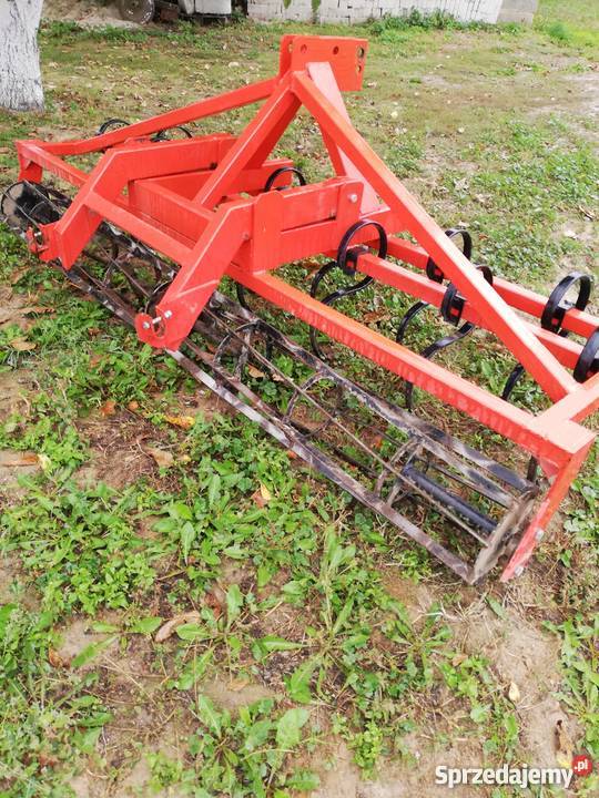 Agregat uprawowo siewny 27 Agregaty