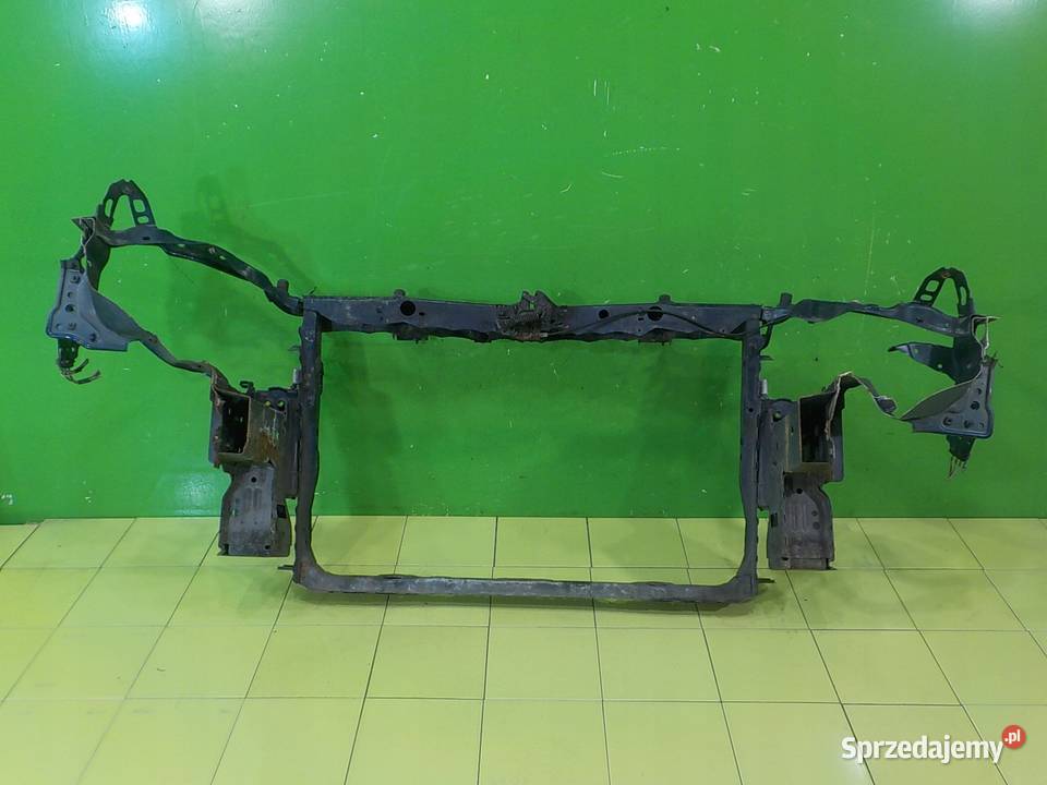 TOYOTA PRIUS III 18 VVTI 10r 5D pas przedni Suków