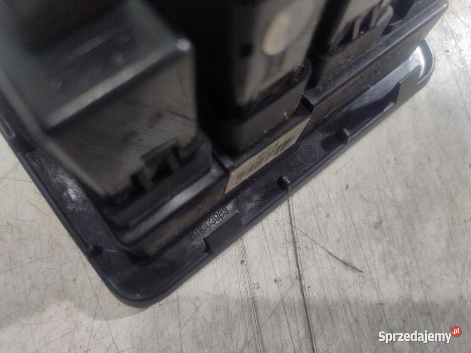 PRZEŁĄCZNIKI ŚWIATEŁ HYUNDAI SANTA FE II osobowe wielkopolskie