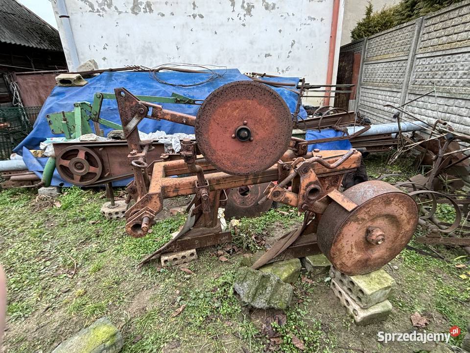 Pług dwuskibowy nieuszkodzony Pługi mazowieckie Radom