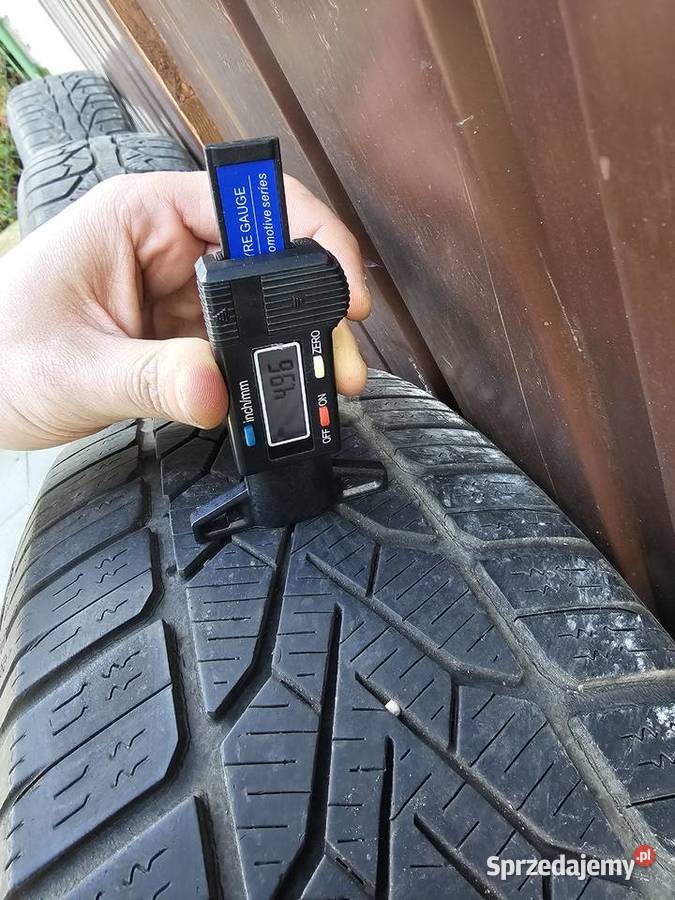 Felgi stalowe 15 z oponami rozstaw śrub 4x108 Góra