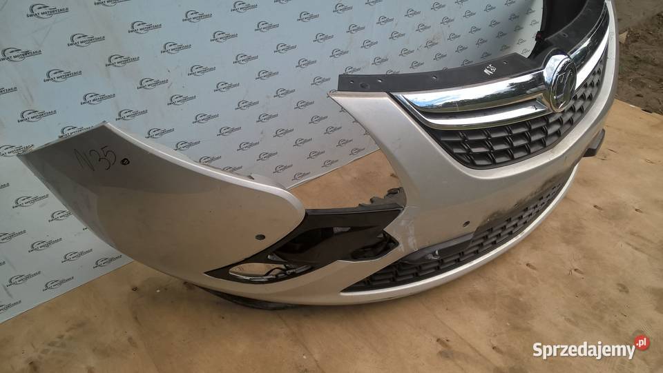 OPEL ZAFIRA C TOURER 12r zderzak przód osobowe Kielce