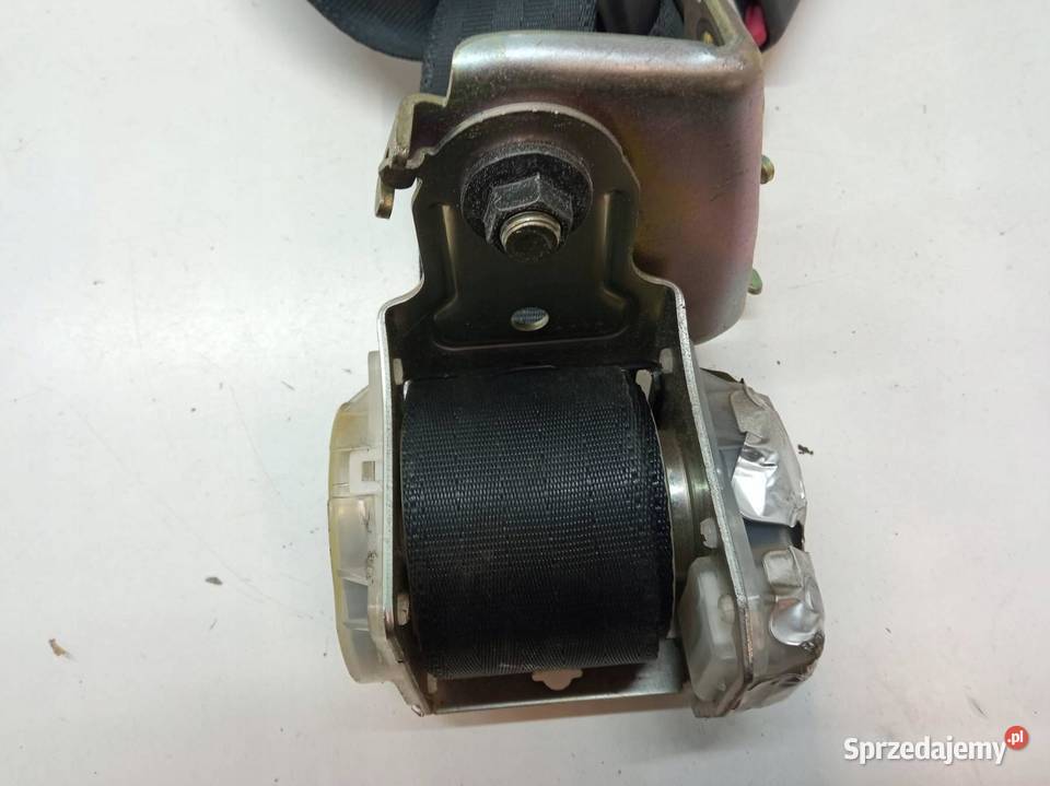 PAS BEZPIECZEŃSTWA LEWY TYŁ E15 Toyota Auris I osobowe świętokrzyskie