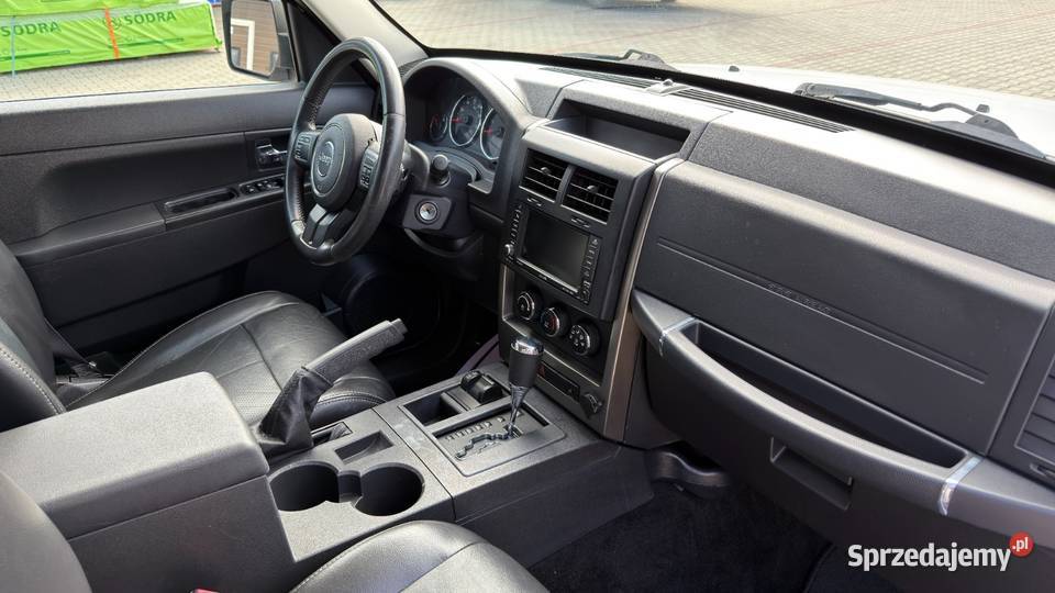 Jeep Liberty KK Latitude 37 V6 pełny VAT Rymanów