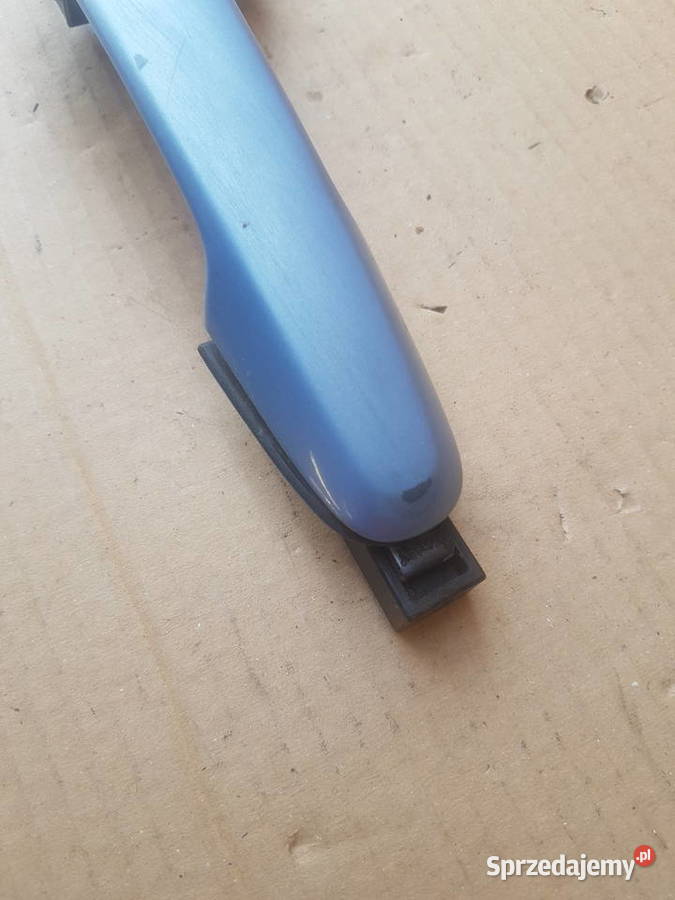 Suzuki Liana klamka zewnętrzna prawa tył kolor