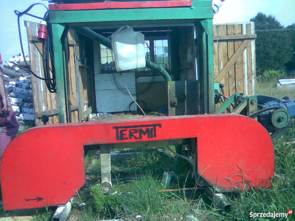 trak taśmowy z posuwem