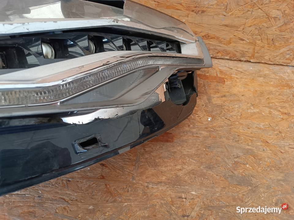 LAMPA REFLEKTOR PRAWY PRZÓD EU AUDI A6 C7 FULL Nowy Tomyśl sprzedam