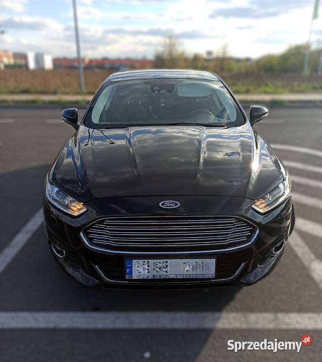 Ford Mondeo MK5 Kombi wersja Tianium 2019 20 250km Mondeo