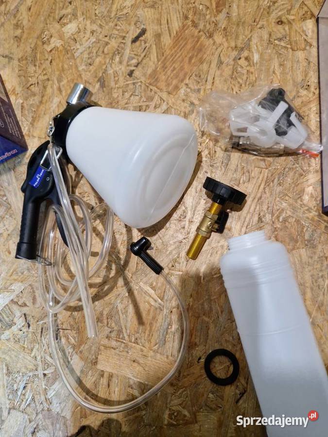 ZESTAW DO ODPOWIETRZANIA HAMULCÓW WYSYSARKA Głogowa