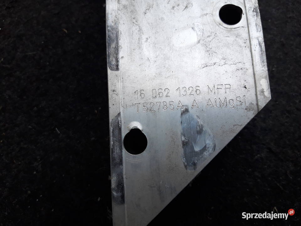 Mercedes w213 Wspornik wzmocnienie A2136206300 Kalisz