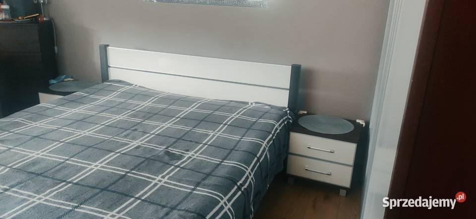 łóżko do sypialni plus komody z szufladami Katowice