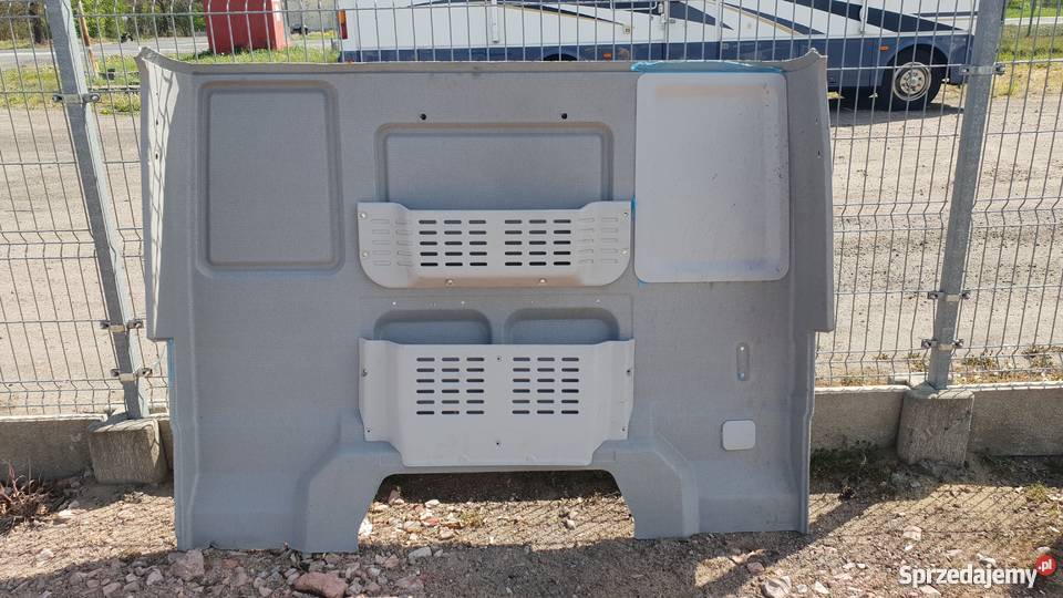 IVECO EUROCARGO TAPICERKA ŚCIANA TYŁ NOWY MODEL Bieleń