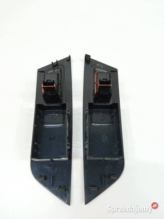 PRZEŁĄCZNIK SZYB TYŁ 5G0959855K Skoda Karoq I