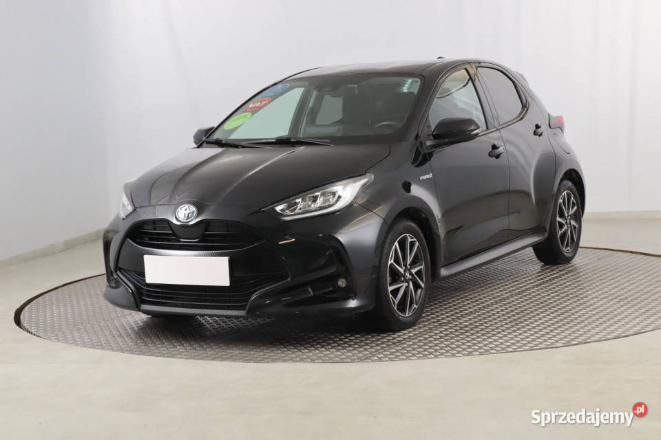 Toyota Yaris 15 VVTi Hybrid 100246km Zabrze