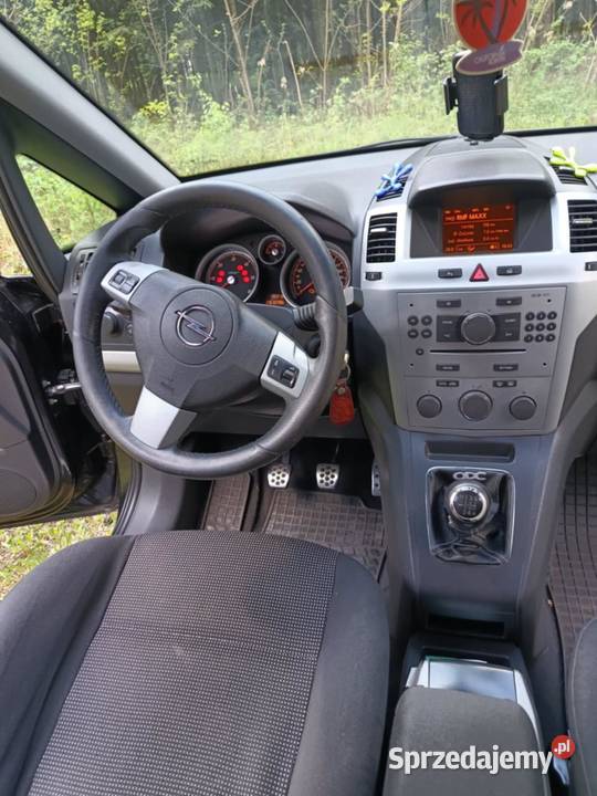 Opel Zafira podkarpackie Zielonka