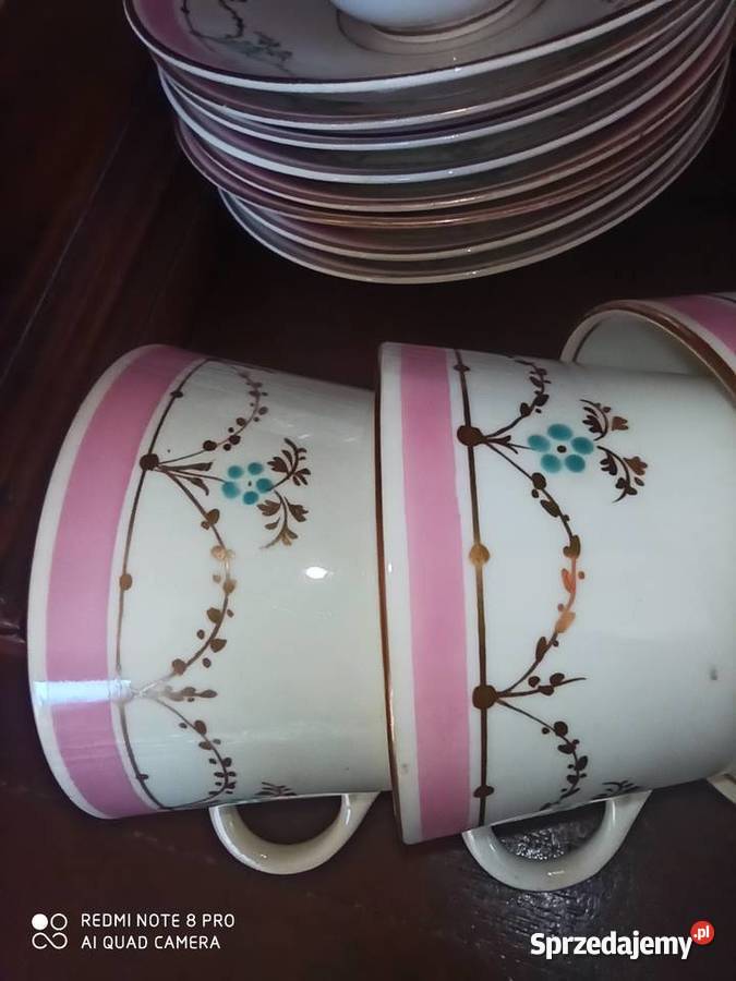 Patera ze złotymi kokardkami 3436 malarza Różowy Porcelana i szkło