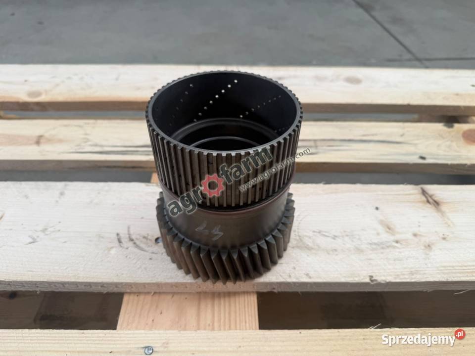 Koło zębate z44 Massey Ferguson 8170 8180 8250 Byków