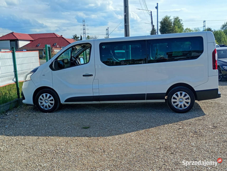 Renault Trafic krajowy longfv vat 23 III 2014 manualna Chełm Śląski sprzedam