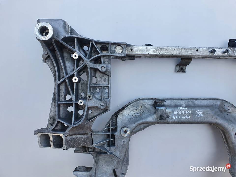 BMW F01 750 i 44 BITURBO SANKI BELKA POD SILNIK Zawieszenie silnika