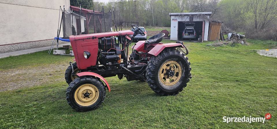 Sprzedam traktor z silnikiem Es 15 podkarpackie Niżna Łąka