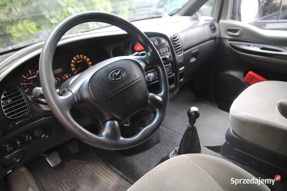 HYUNDAI STAREX H1 25 CRDi 4WD Hak diesel Smolec