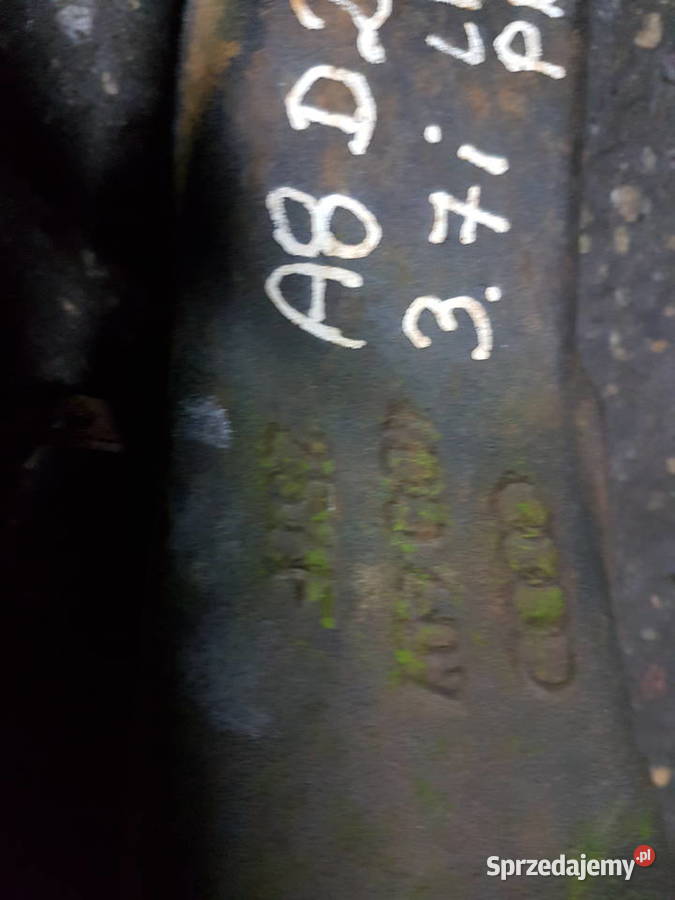 AUDI A8 D2 37 ZWROTNICA PIASTA LEWA PRZOD Turek