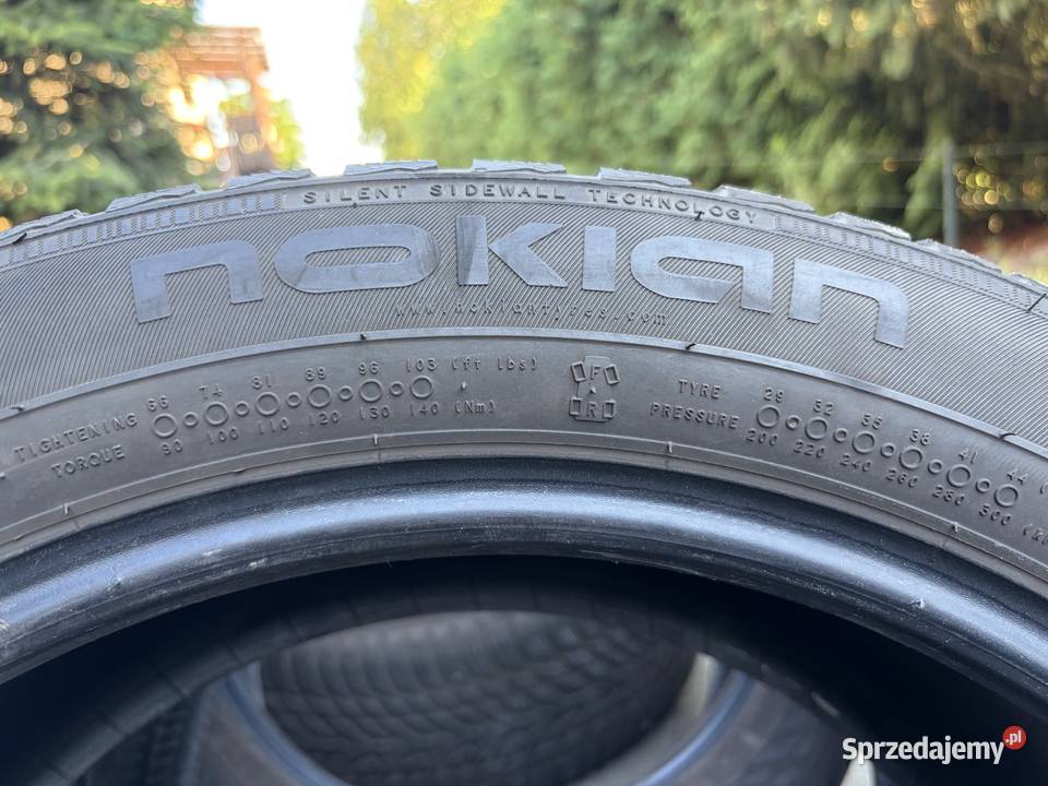 Opony Nokian 22550r18