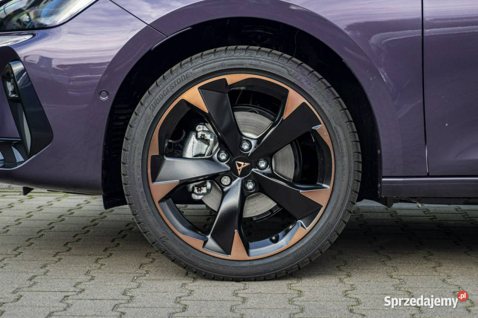 Cupra Leon Sportstourer 15 eTSI 150 DSG bluetooth Łódź