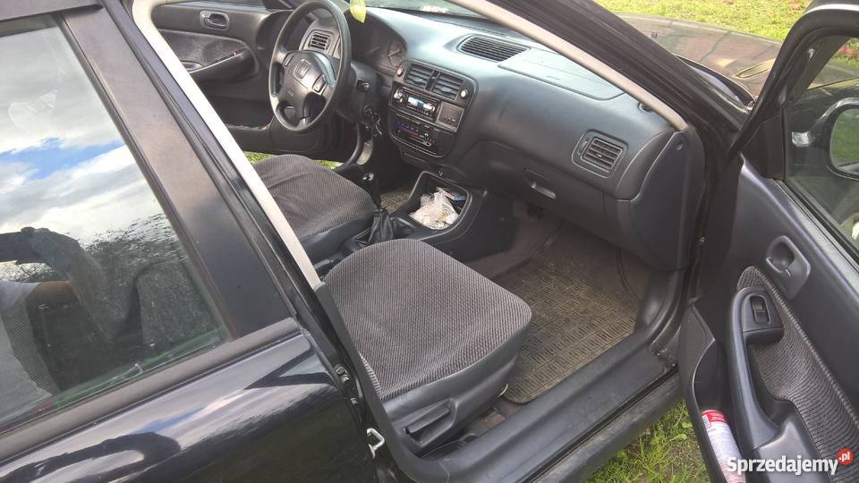 Honda Civic VI 14is 90 sedan 1998r czarna welurowa tapicerka Rejowiec
