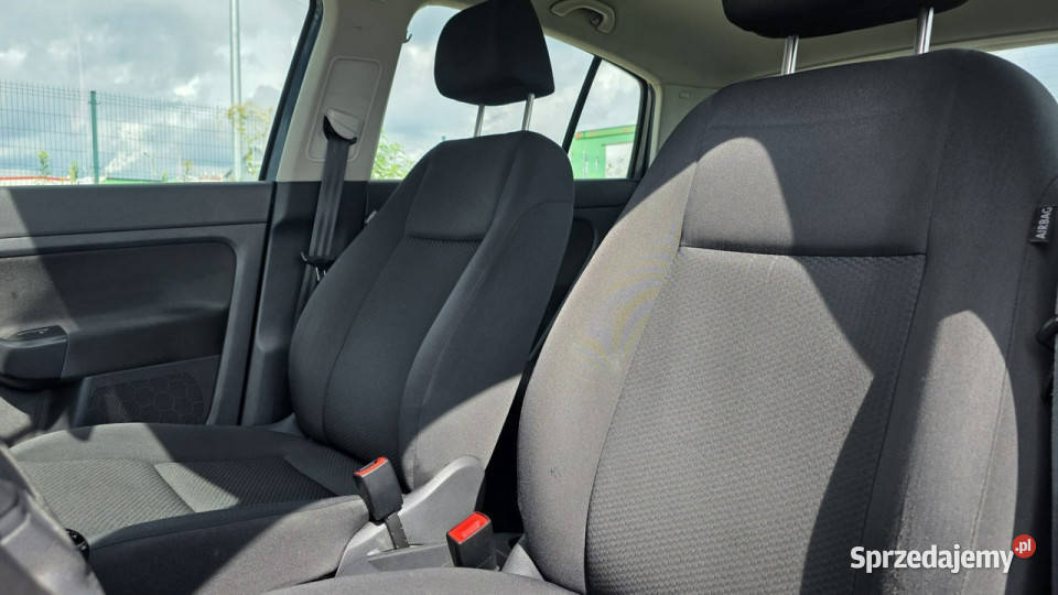 Volkswagen Golf Plus 14 MPI Climatronic II 2009 Hatchback Lębork