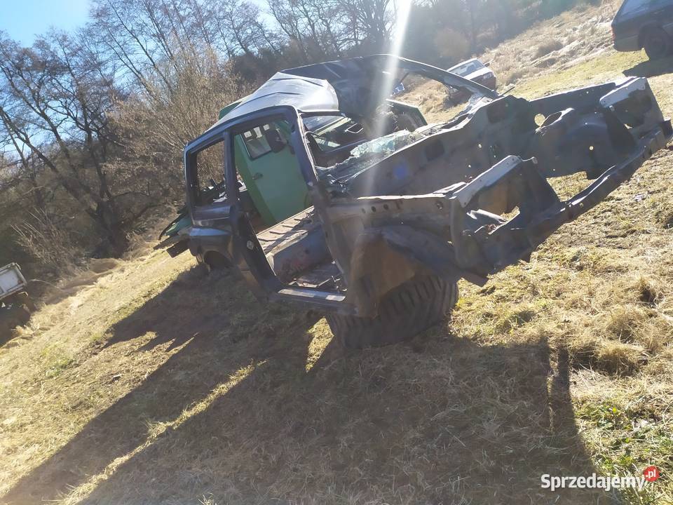 Karoseria do remontu na częśći Suzuki Vitara 16 terenowe Nowogard
