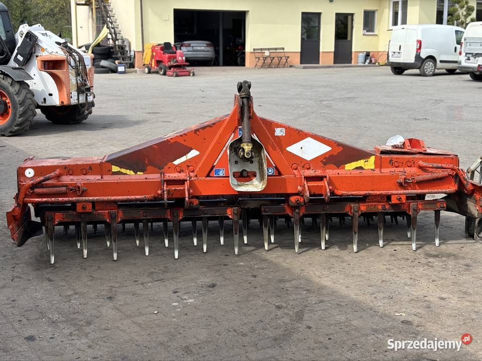 Kuhn HA 3000 agregat brona wahadłowa wał packera Myszyniec