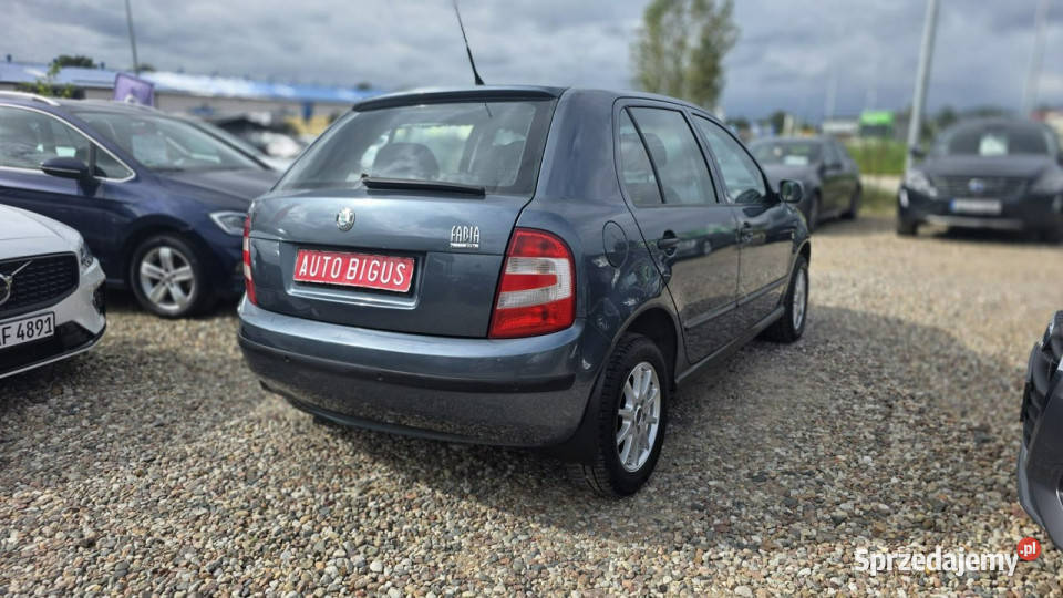 koda Fabia Klima nowe opony nowe ubezpieczenie I 80KM pomorskie sprzedam